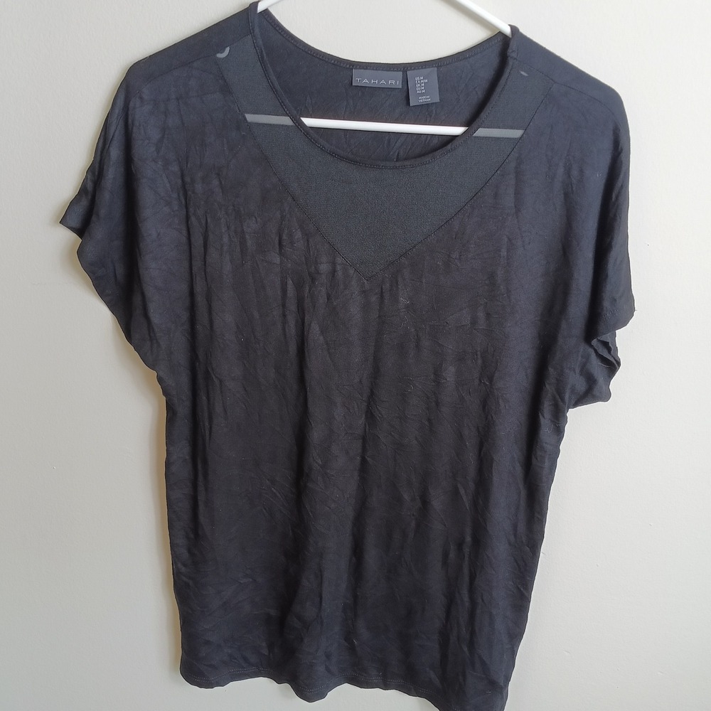 Tahari Mesh V-Neck Top Women Medium Black Excellent Short Sleeve Relaxed Fit